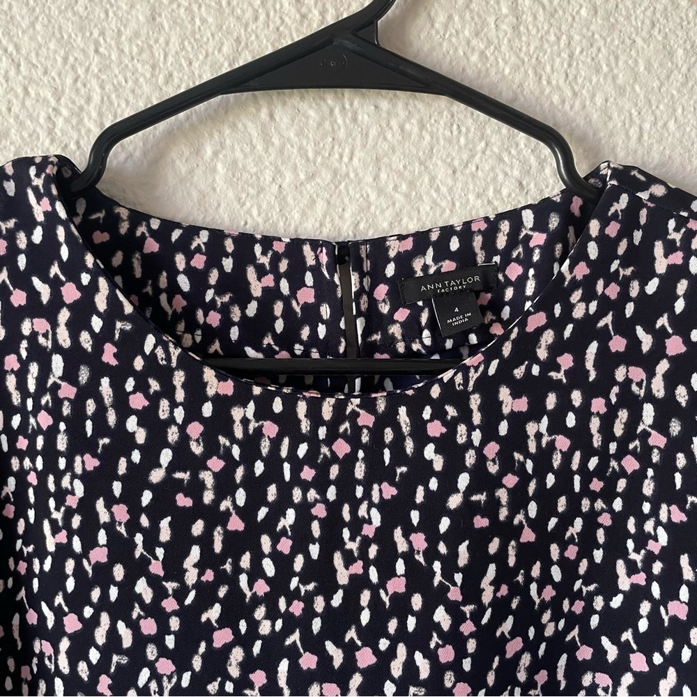 Ann Taylor Shift Dress Women’s 4 Multicolor Spots Relaxed Ruched Cuff Round Neck - Picture 4 of 14